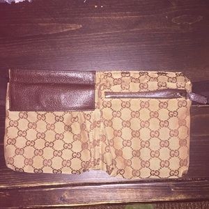 Gucci logo belt bag AUTHENTIC